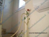 parapetto-in-ferro-battuto-con-rose-e-fiori-10