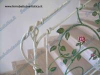 parapetto-in-ferro-battuto-con-rose-e-fiori-11