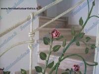 parapetto-in-ferro-battuto-con-rose-e-fiori-12